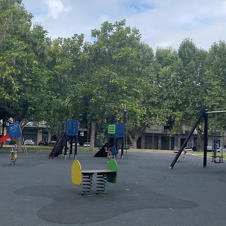 Piso Vacacional Familiar En شقة Verín